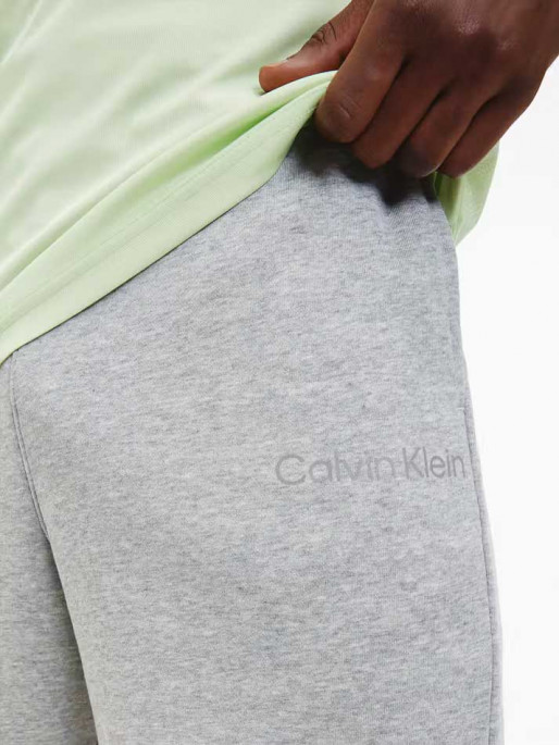 Calvin Klein Performance PW – 9 Shorts