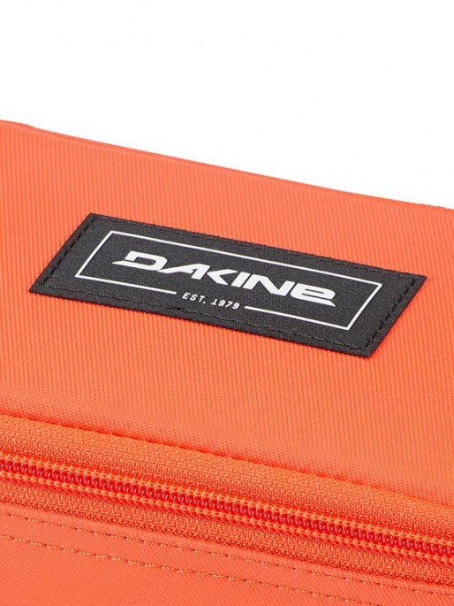 DAKINE SCHOOL CASE