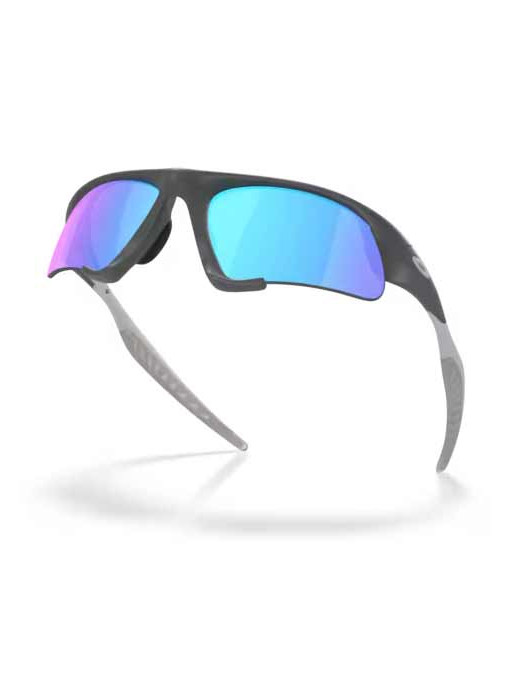 OAKLEY