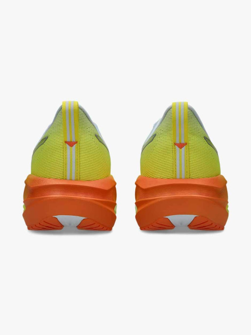 ASICS Обувки NOVABLAST 5