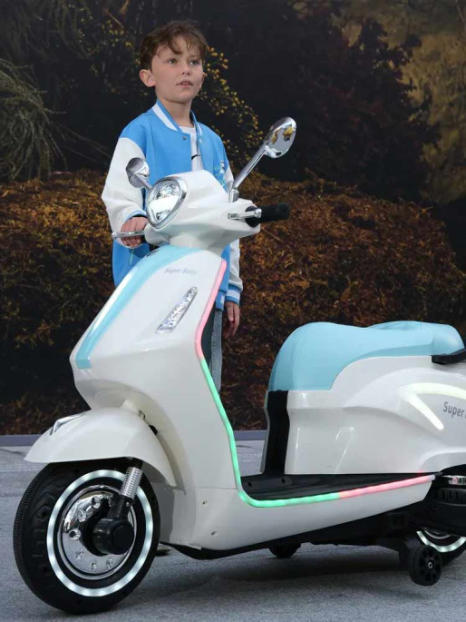 FELYX TOYS Акумулаторен скутер 12V 3930078