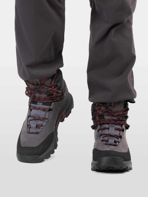 HELLY HANSEN