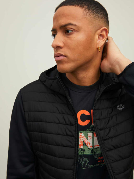 JACK & JONES