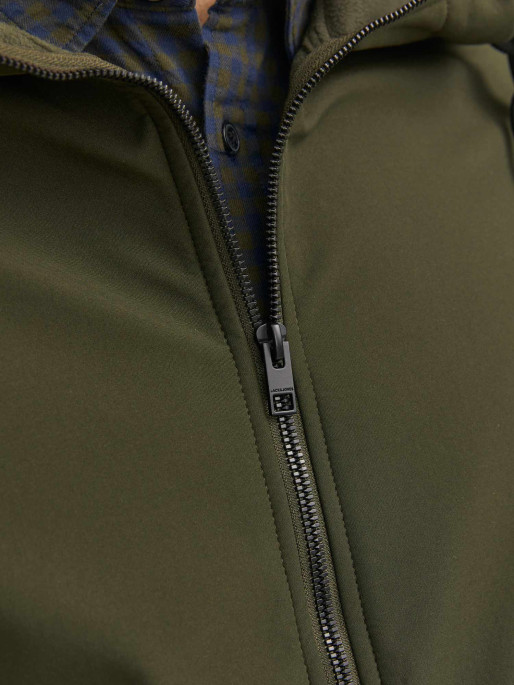 JACK AND JONES