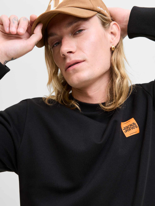 JACK & JONES