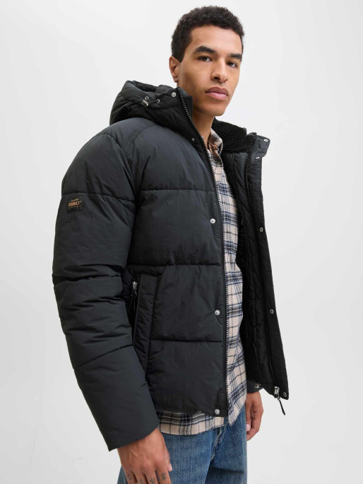 JACK & JONES