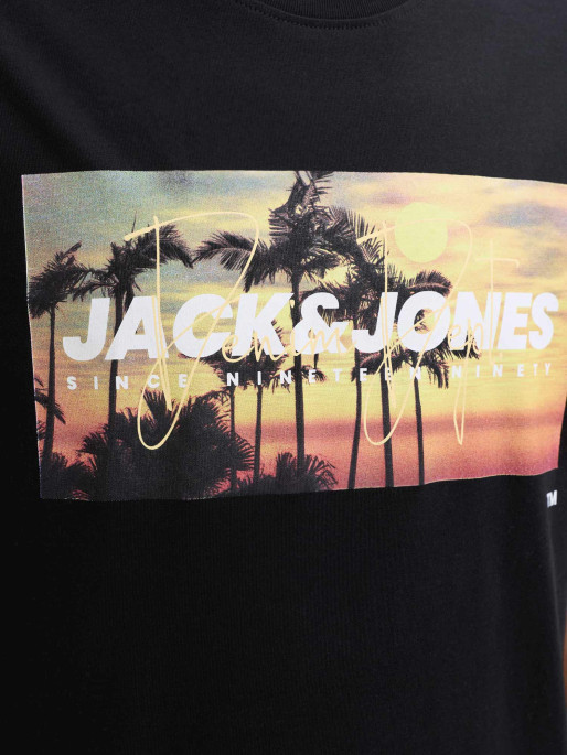 JACK AND JONES