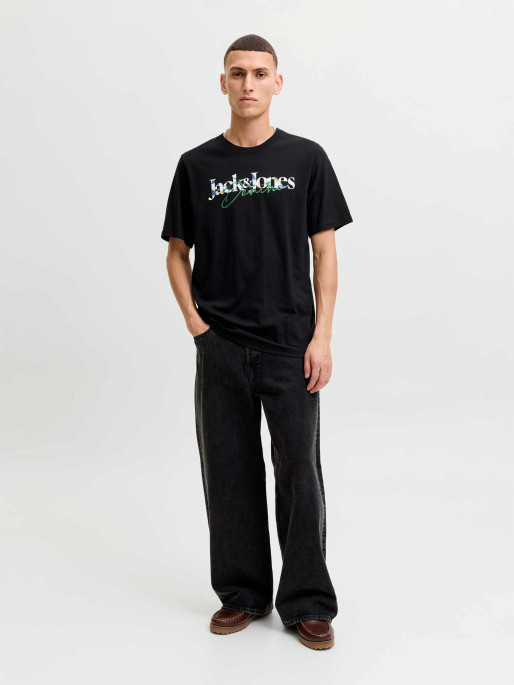 JACK AND JONES