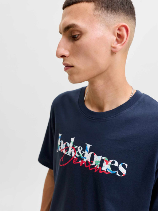 JACK AND JONES