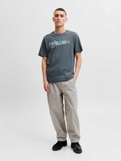JACK AND JONES