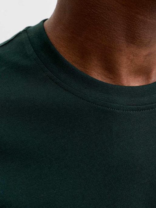 JACK AND JONES
