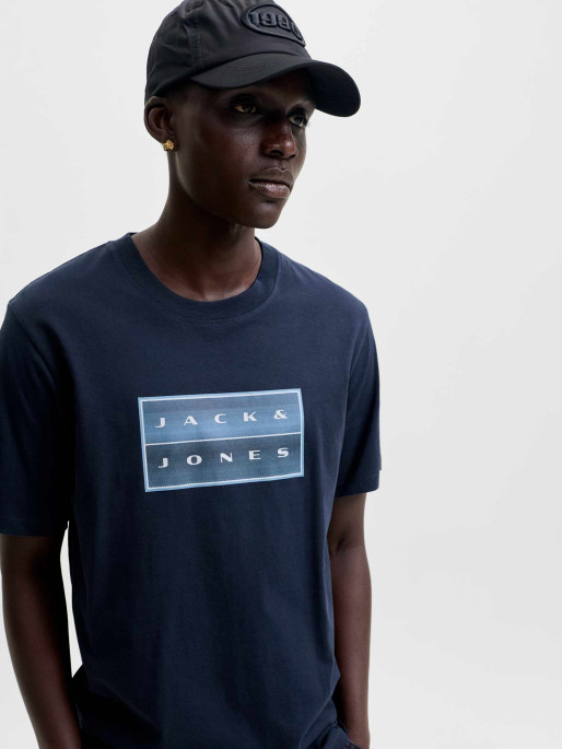 JACK AND JONES