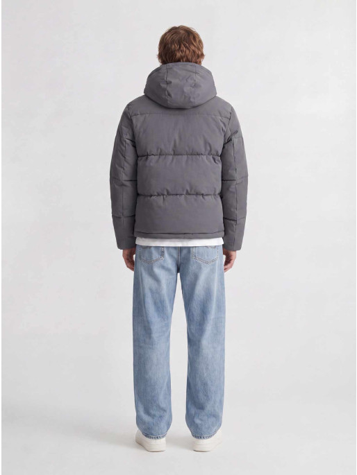 JACK AND JONES