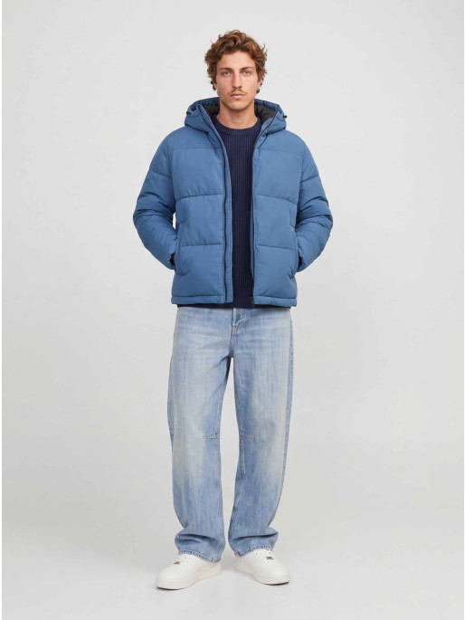 JACK AND JONES
