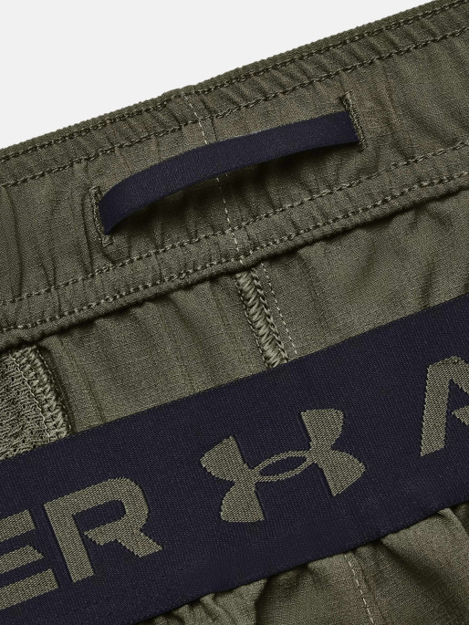 UNDER ARMOUR