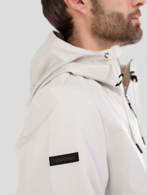 FUNDANGO Яке Clayton