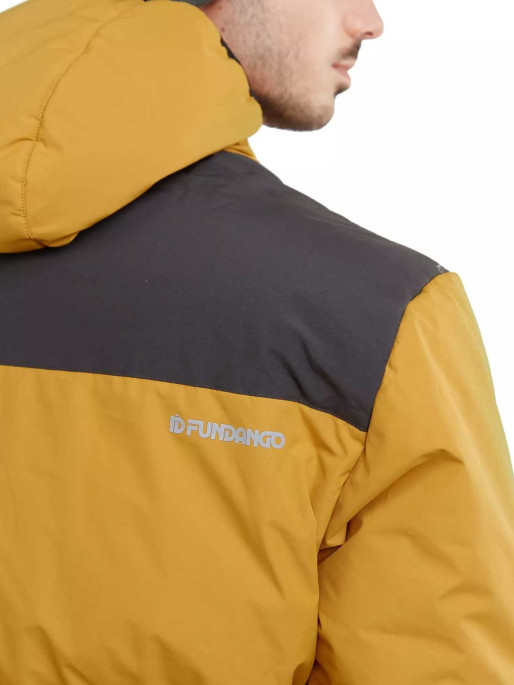 FUNDANGO Яке Navarro