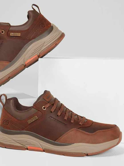 SKECHERS