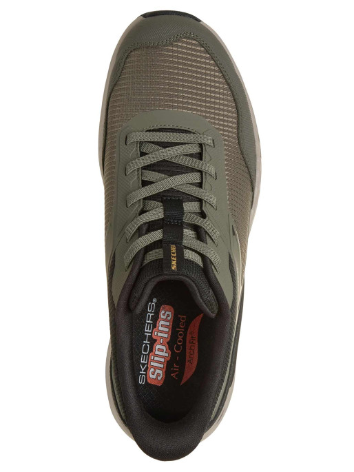 SKECHERS