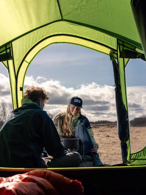 COLEMAN Cort Darwin 3+ Blackout