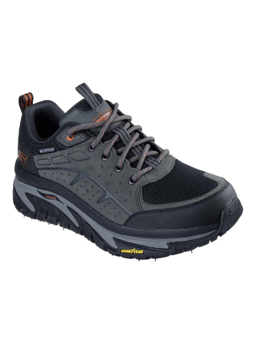 SKECHERS