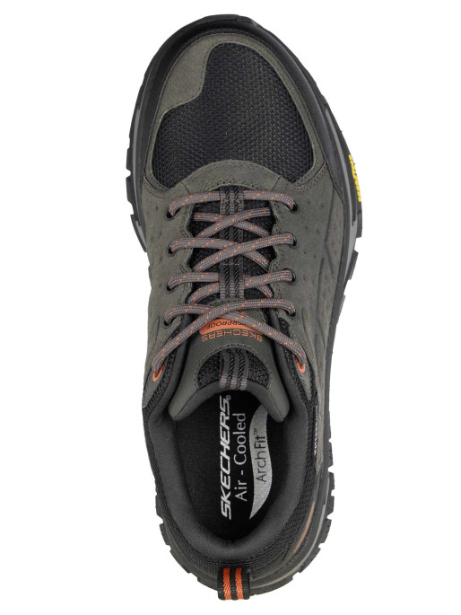 SKECHERS