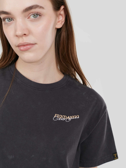 FUNDANGO Dress Swell Tee