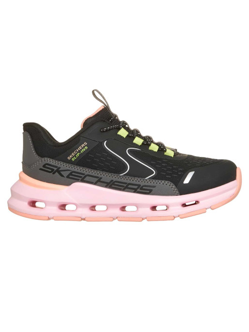 SKECHERS