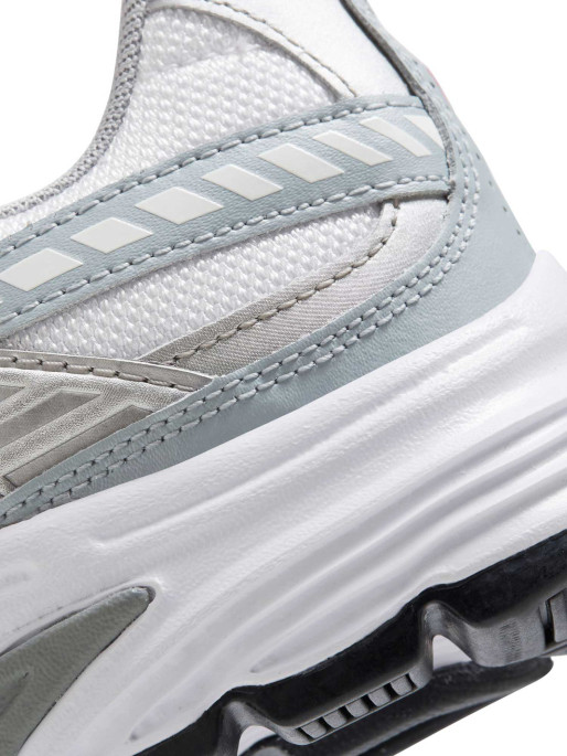 NIKE Παπούτσια WMNS INITIATOR