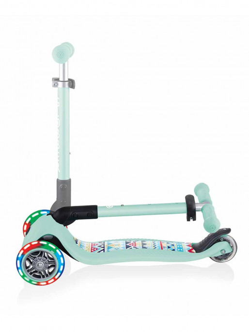 GLOBBER Junior Fantasy Lights Scooter