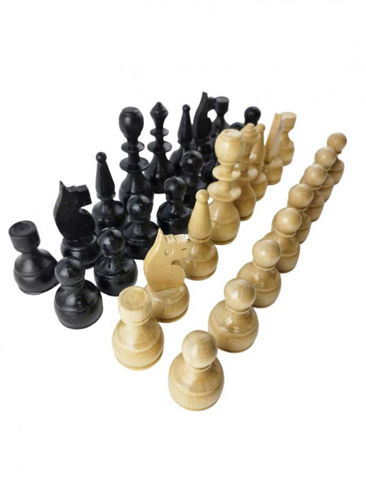 ORESHAK Set of wooden chess pieces