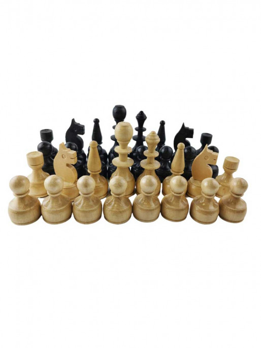 ORESHAK Set of wooden chess pieces