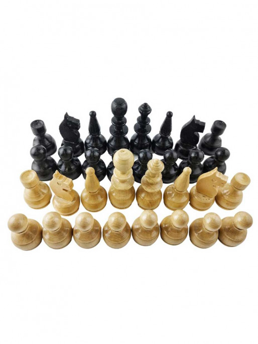 ORESHAK Set of wooden chess pieces