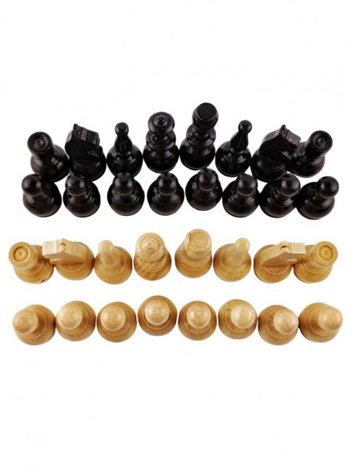 ORESHAK Set of wooden chess pieces