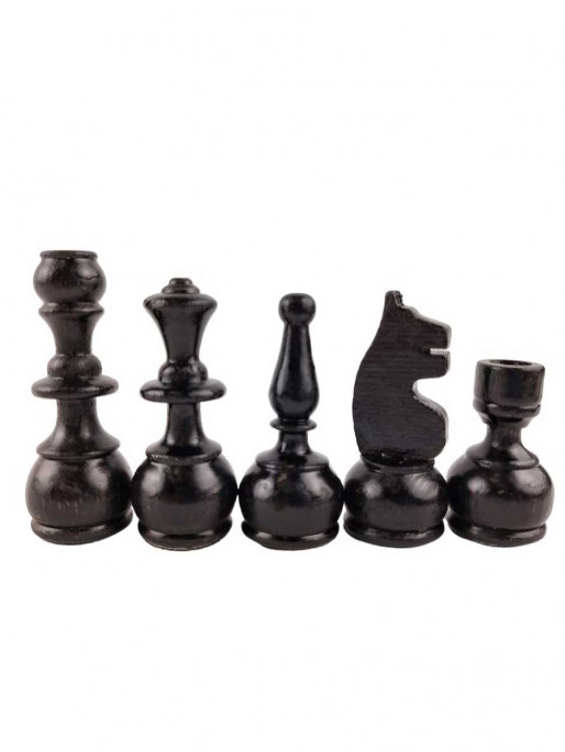 ORESHAK Set of wooden chess pieces