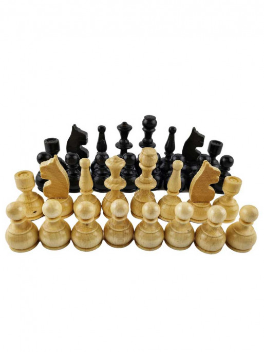 ORESHAK Set of wooden chess pieces