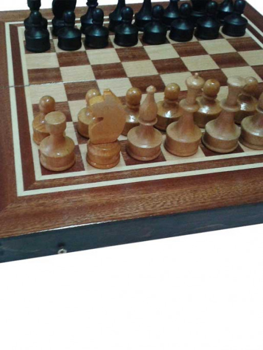 ORESHAK Chess and backgammon set