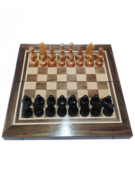 ORESHAK Chess and backgammon set