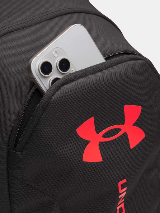 UNDER ARMOUR