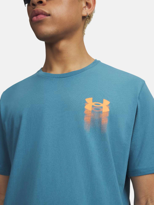 UNDER ARMOUR