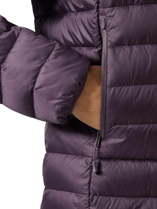 HELLY HANSEN