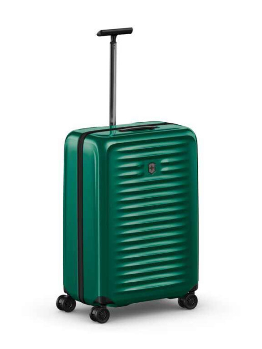 VICTORINOX Куфар Airox Medium Hardside Case