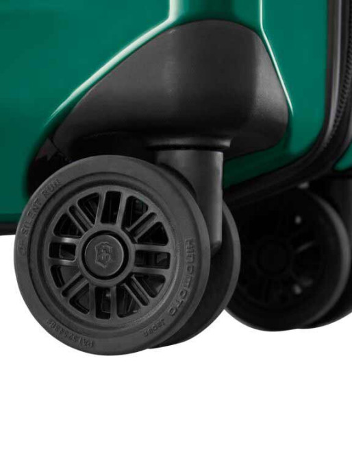 VICTORINOX Куфар Airox Medium Hardside Case