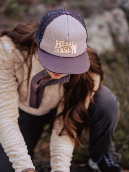 Helly hansen trucker hat online