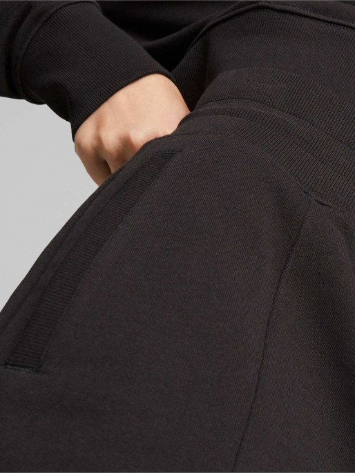 PUMA HER Shorts