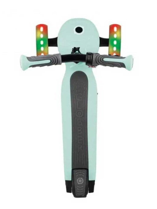 GLOBBER E-MOTION 4 PLUS Scooter