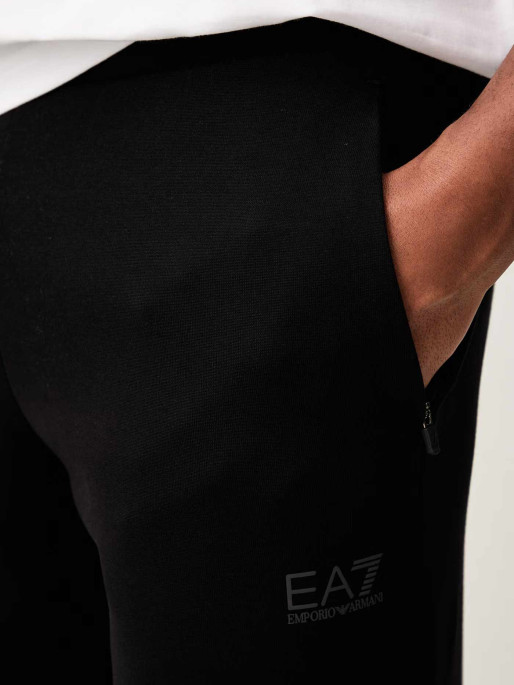 EA7 Emporio Armani