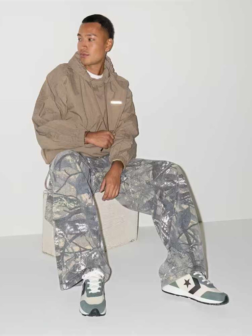 CONVERSE Обувки OMEGA TRAINER SUEDE