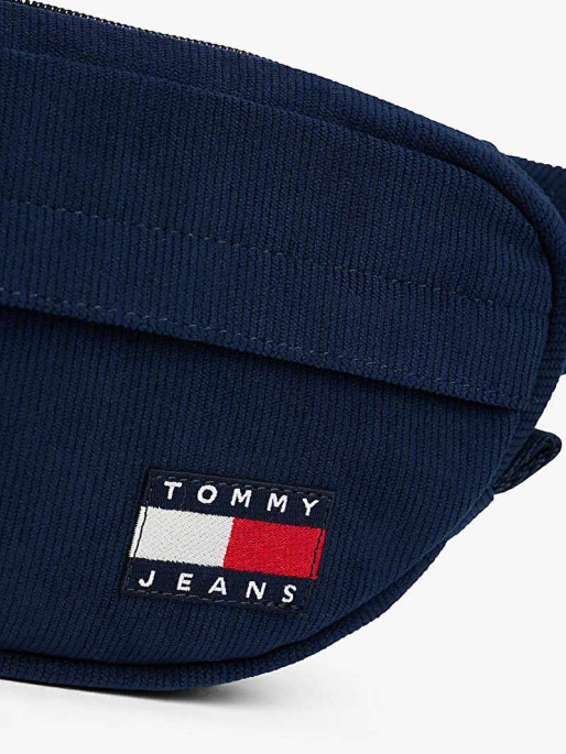 TOMMY JEANS