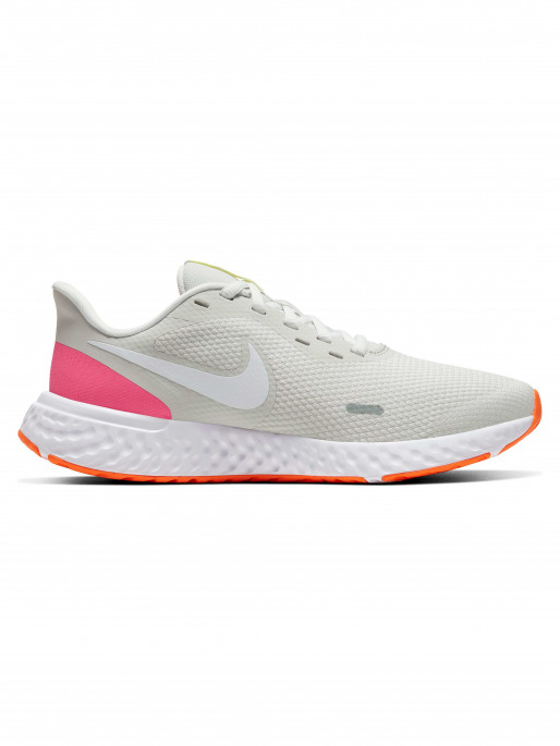 nike wmns revolution